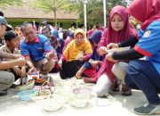 Kurangi Pencemaran Lingkungan, Warga Sudimara Sulap Sampah Plastik Jadi Perabot Dapur