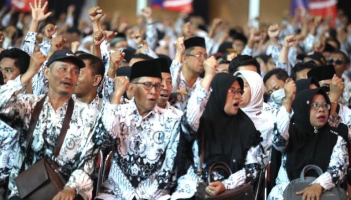 Pentingnya Guru Sebagai Perekat Wujudkan SDM Unggul Indonesia Maju 2045