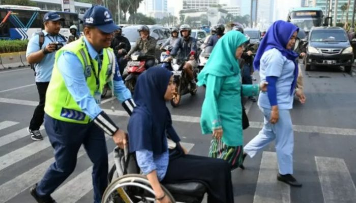 12 titik jalan di Jaktim Dipasang Lampu Penyeberangan Orang