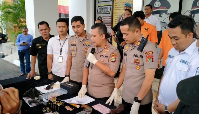 Polres Tangsel Tangkap Dua Pelaku Pengedar Narkotika dan Senpi Rakitan