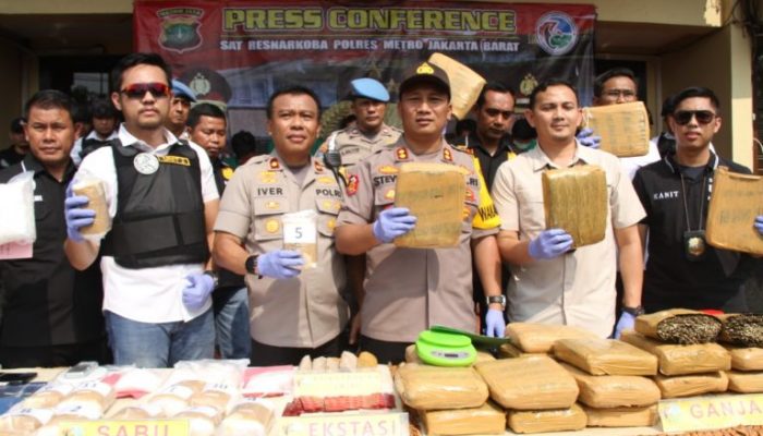 Jelang Tahun Baru, Polisi Kembali Sita Puluhan Kilo Narkoba Siap Edar