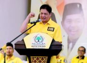 Presiden Diyakini Tak Keberatan Airlangga Maju Caketum Partai Golkar