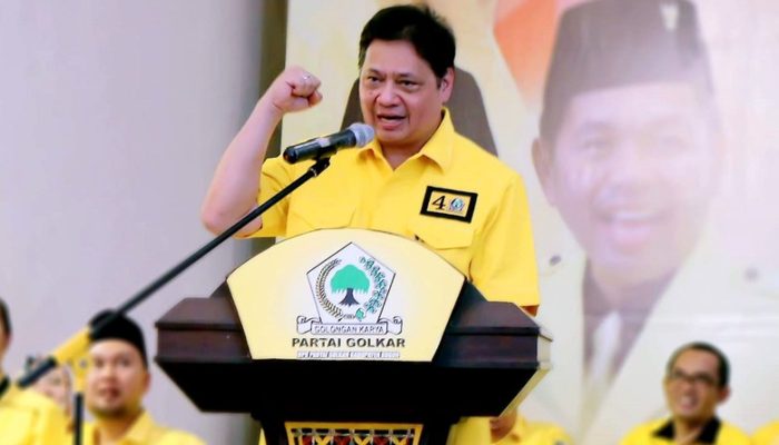 Presiden Diyakini Tak Keberatan Airlangga Maju Caketum Partai Golkar