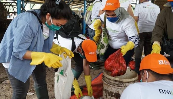 BNI Ajak Pegawai Milenialnya Cerdas Tangani Sampah