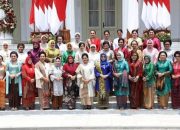 Lewat Jalan Sehat, Para Istri Menteri Adakan Berbagai Program Sosial
