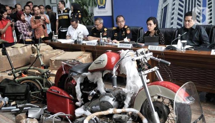 KPK Pantau Kasus Penyelundupan Harley Davidson Dalam Pesawat Garuda