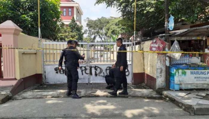 Tas Diduga Berisi Bom Ditemukan di Samping Gereja Bethel Depok