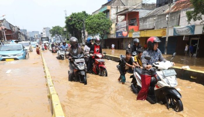 Jakarta Masih Banjir, Peringatan via Toa Tak Maksimal
