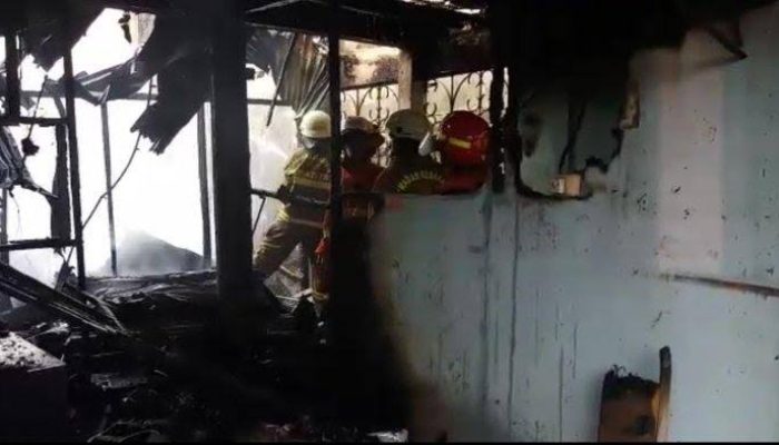 162 jiwa terdampak kebakaran Kebayoran Lama Utara