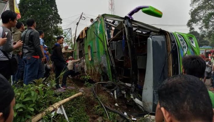 Korban meninggal kecelakaan di Subang bertambah menjadi delapan orang