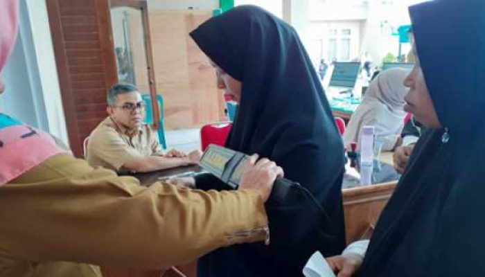 Peserta Tes CPNS di Nagan Raya Diperiksa Pakai Alat Pendeteksi Metal