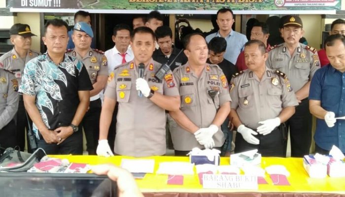 Gunakan Perahu Ikan, 2 TKI Seludupkan Sabu Dari Malaysia
