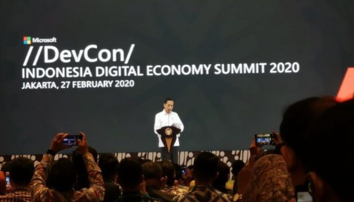 Kemarin, rencana investasi Microsoft hingga dampak penghentian umroh