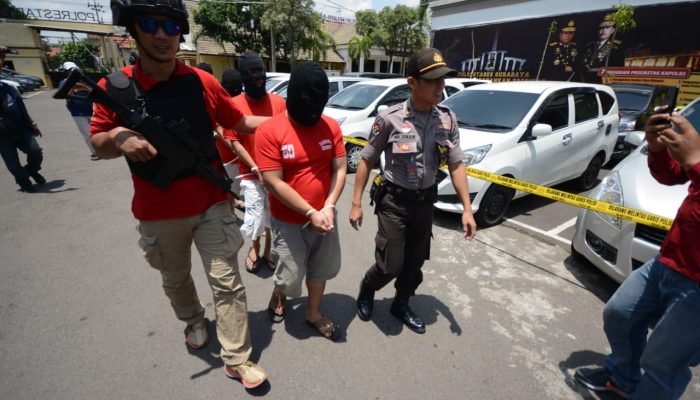 Empat Tersangka Penggelapan Mobil Dibekuk Polisi