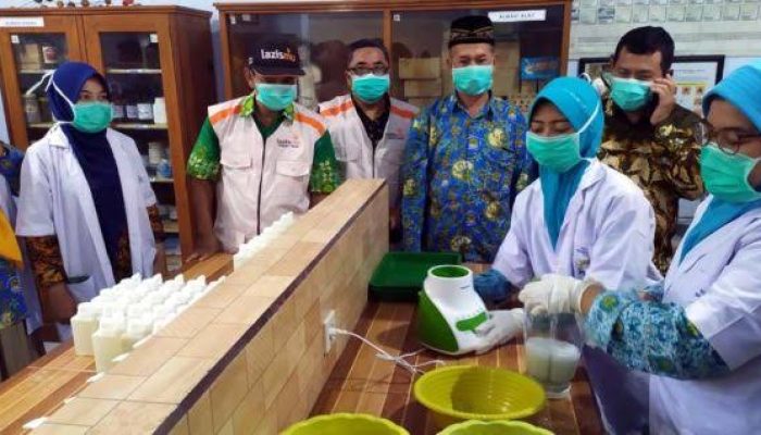 Siswa Sidoarjo gunakan lidah buaya sebagai cairan pembersih tangan