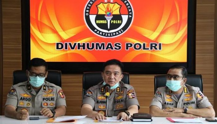 Cegah COVID-19 Polri akan bubarkan warga yang masih berkerumun