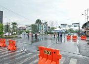 Polisi tutup sementara sejumlah jalan raya di Kota Bandung