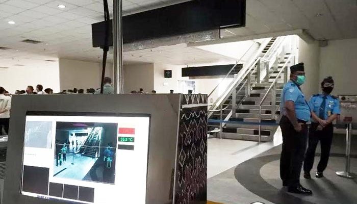 Cegah COVID-19, AP II hentikan sementara penerbangan penumpang
