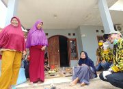 Di Depan Pilar, Emak-Emak Berikan Pesan Keceriaan