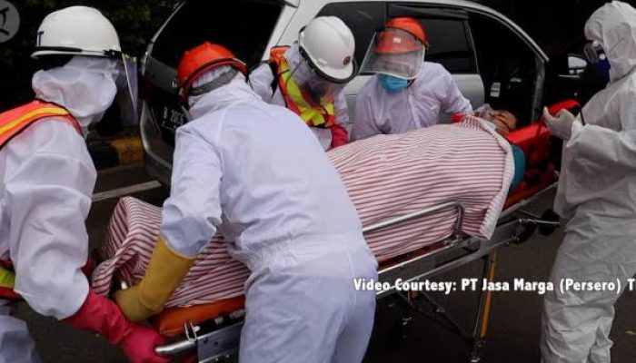 Jasa Marga dan kepolisian gelar simulasi penanganan COVID-19 di tol