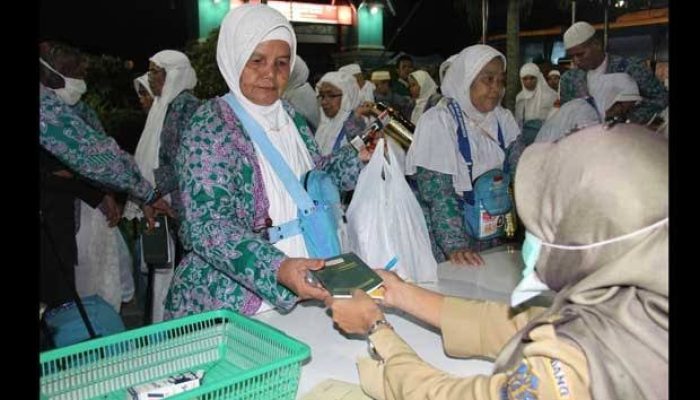 Kemenag: lunasi biaya perjalanan ibadah haji melalui cara nonteller