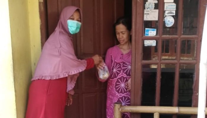Relawan Benyamin-Pilar Konsisten Lakukan Gerakan Peduli Tetangga