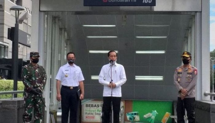 Presiden kerahkan TNI-Polri secara masif, minta warga patuhi PSBB