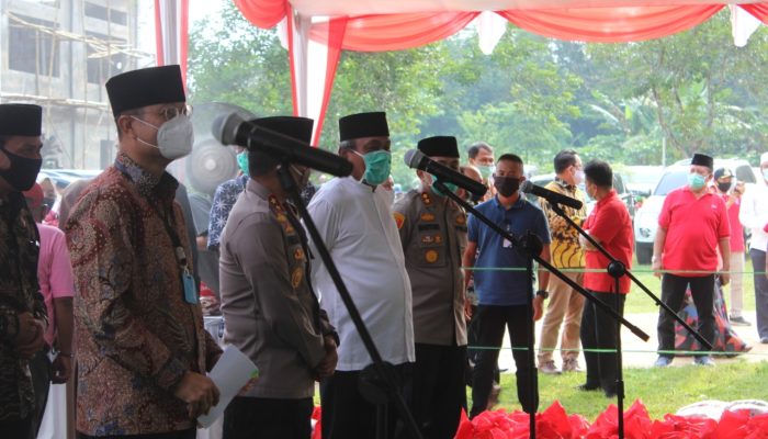 Mensos Salurkan 10 Ribu Paket Sembako di Kabupaten Serang