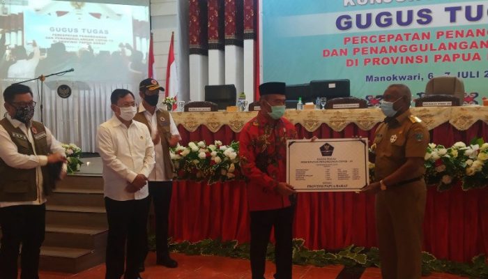 Menko PMK ajak masyarakat nikmati protokol kesehatan