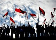 HUT RI, Mensesneg minta bendera merah putih dikibarkan mulai 1 Agustus