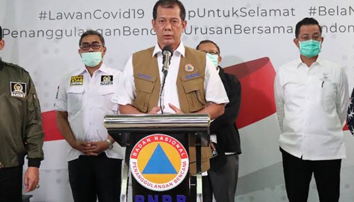 Doni Monardo minta warga saling ingatkan pada protokol kesehatan