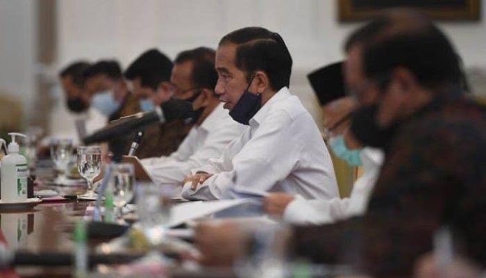 Presiden minta mahasiswa magang di industri minimal satu semester