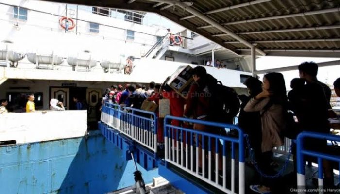 Libur Idul Adha, pergerakan penumpang transportasi umum meningkat