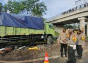 Bus tabrak truk di Tol Cipali empat orang tewas