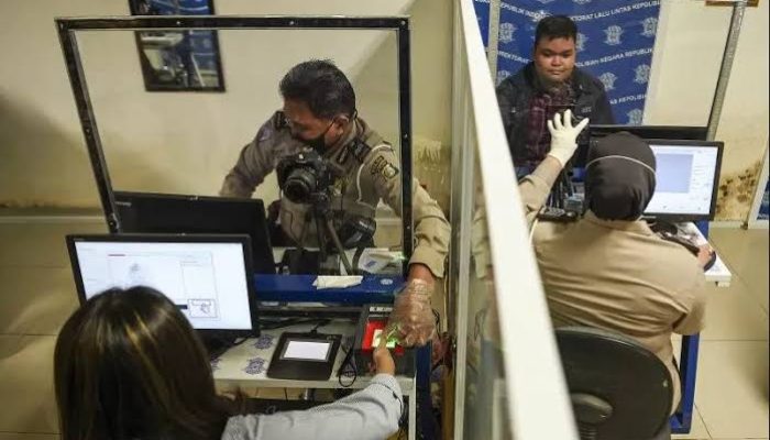 Polda Metro Jaya buka lima gerai layanan SIM Keliling