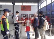 KAI: Anak usia 12 tahun boleh naik KRL mulai hari ini