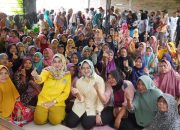 Nyalon Gubernur Banten, Emak-Emak Minta Airin Bangun Fasilitas Taman Bermain Anak
