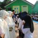 Peringati 10 Muharram SMPN 18 Kota Serang Bagikan Santunan Anak yatim