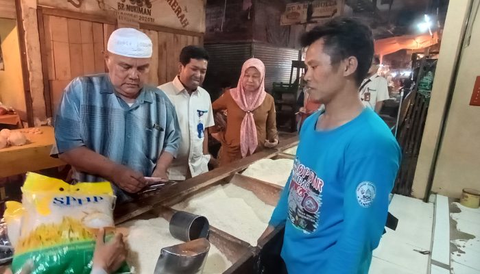 Jaga Stabilitas Harga, Bulog Subdivre Serang  Pasok 200 Ton Beras ke Pasar Tradisional