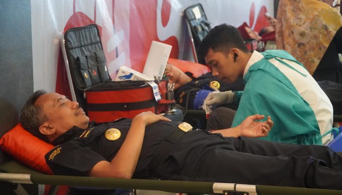 Peringati HORI ke-77 dan Hari Bea Cukai ke-77, Kemenkeu Satu Banten Gelar Kegiatan Donor Darah