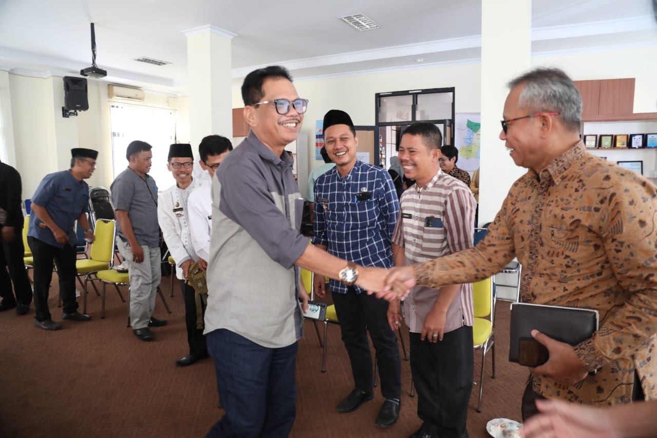Silaturahmi Dengan Seluruh Lurah Kecamatan Kasemen, Sekda Kota Serang Berharap Kepala Kelurahan Harus Mengetahui Keadaan Masyarakatnya
