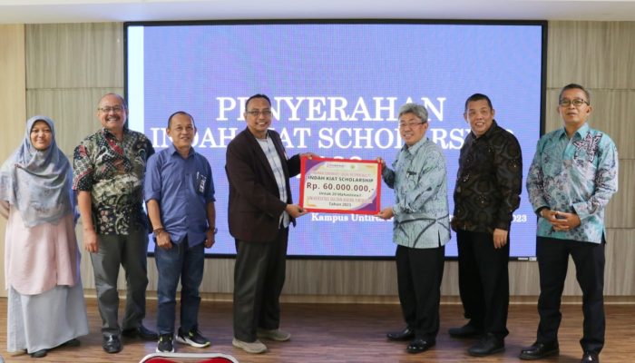 Puluhan Mahasiswa UIN SMH Banten dan UNTIRTA Raih Beasiswa dari IKPP Serang