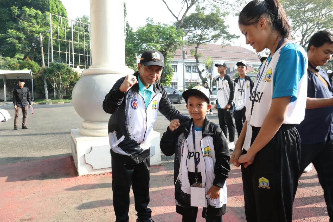 PJ Wali Kota Serang Lepas Atlet Kota Serang Dalam Ajang POPDA XI Tahun 2024,