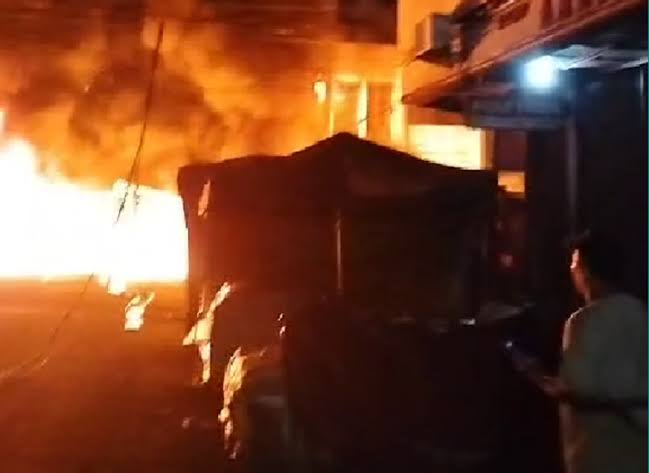 ‘Pasar Jedogan’ Royal Kota Serang Terbakar