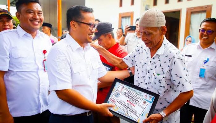 Program Bedah Rumah Di Tangsel Terus Berlanjut, Pilar: 94 Rumah di Pondok Aren Diperbaiki
