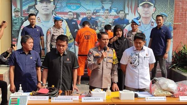 Polda Banten Tangkap Dua Pelaku Pengoplosan Gas Elpiji