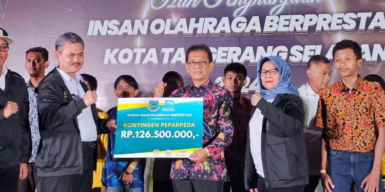 Pemkot Tangsel Berikan Bonus Miliaran Rupiah untuk Atlet