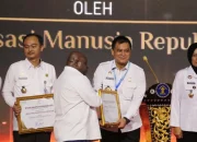 Kemenkumham Banten Terima Penghargaan Dari Menteri Hak Asasi Manusia