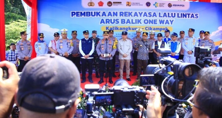 Kapolri Jelaskan Alasan Berlakukan One Way Nasional di Puncak Arus Balik Lebaran