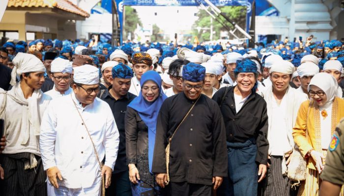 Sambut Warga Baduy. Gubernur Banten Andra Soni : Sangat Menginspirasi Dalam Menjaga Kelestarian Alam dan Adat